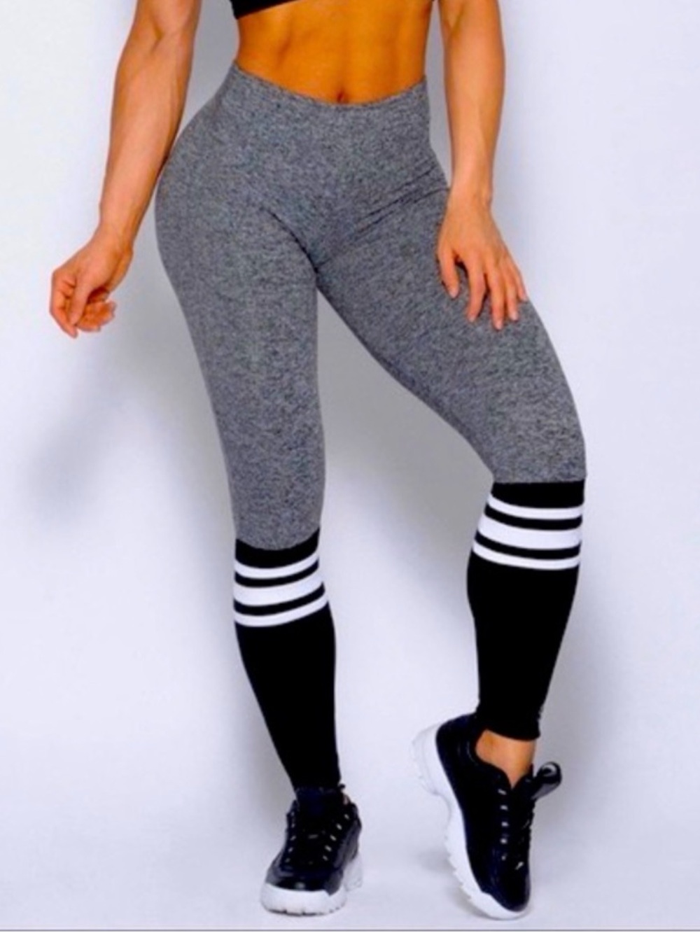 Bombshell Sportswear Grey and Black High-Waist Scrunch Butt Leggings Size XS